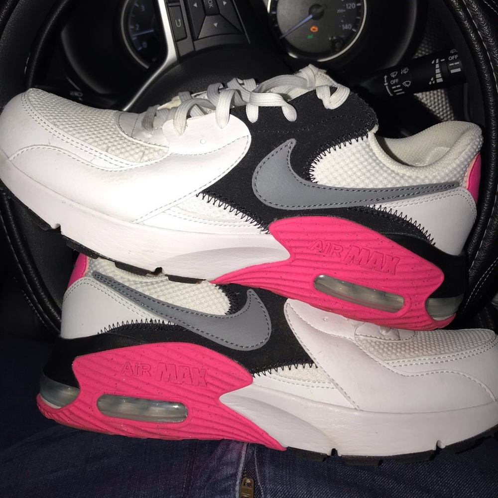 Women’s Nike air max